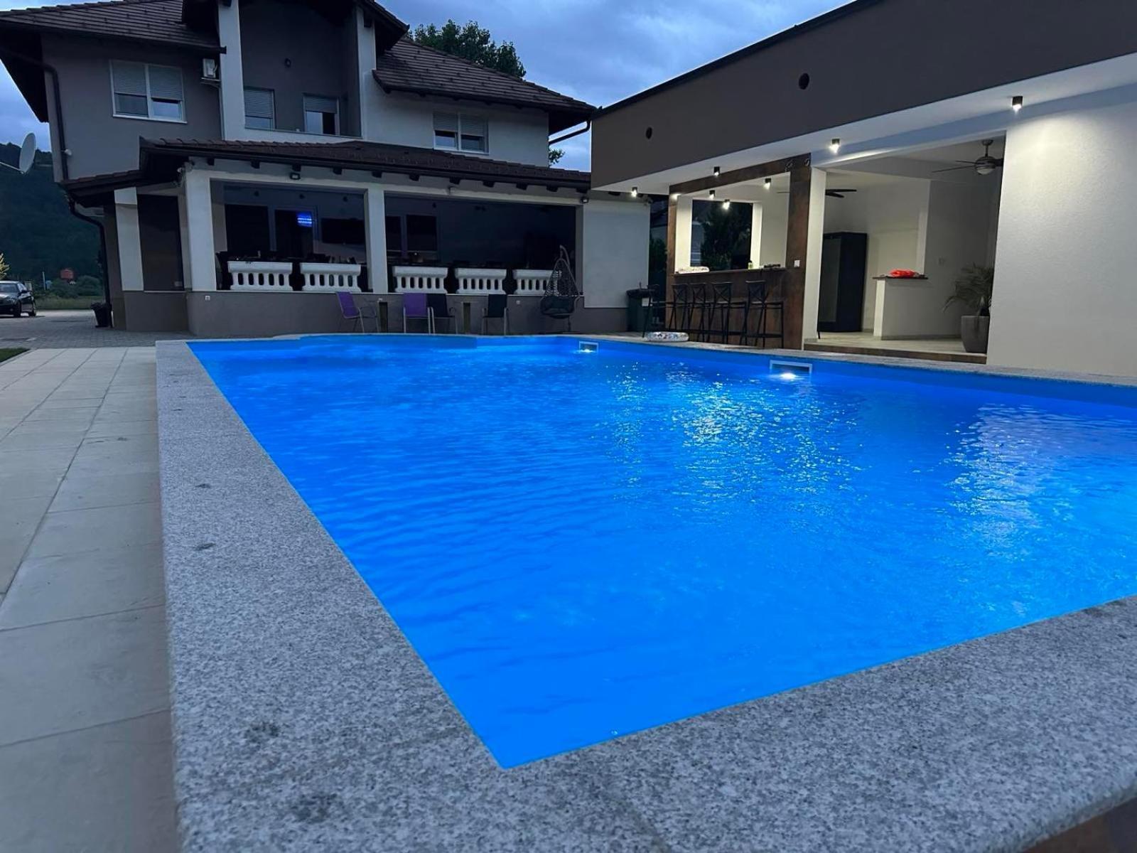 Amal Grand Villa Bihać Zewnętrze zdjęcie